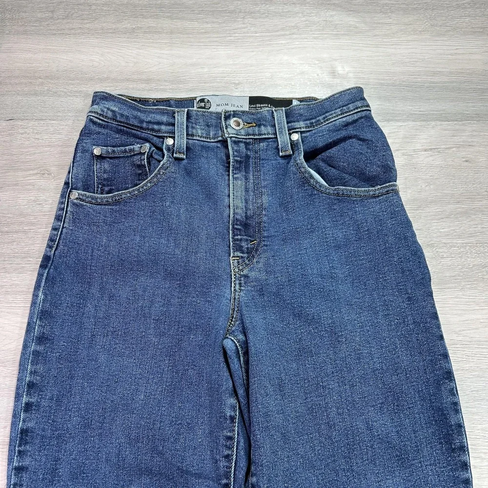 Levis SilverTab Mom Jean Jeans Womens 27x27 Blue High Rise Tapered Leg‎ Denim - Picture 3 of 15